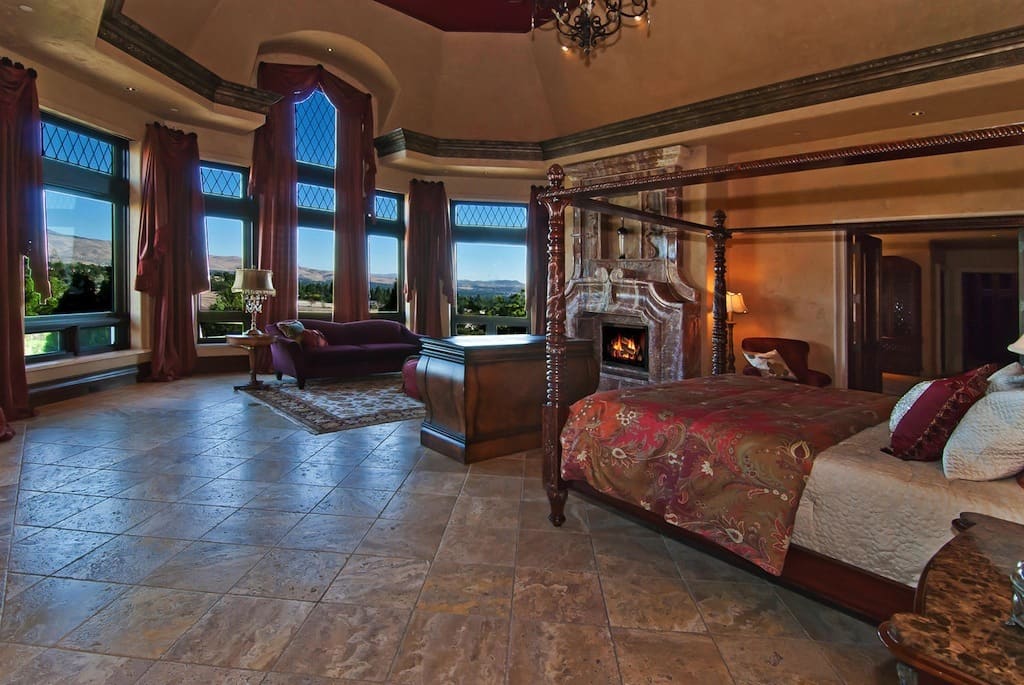 Reno’s Most Regal Estate 24