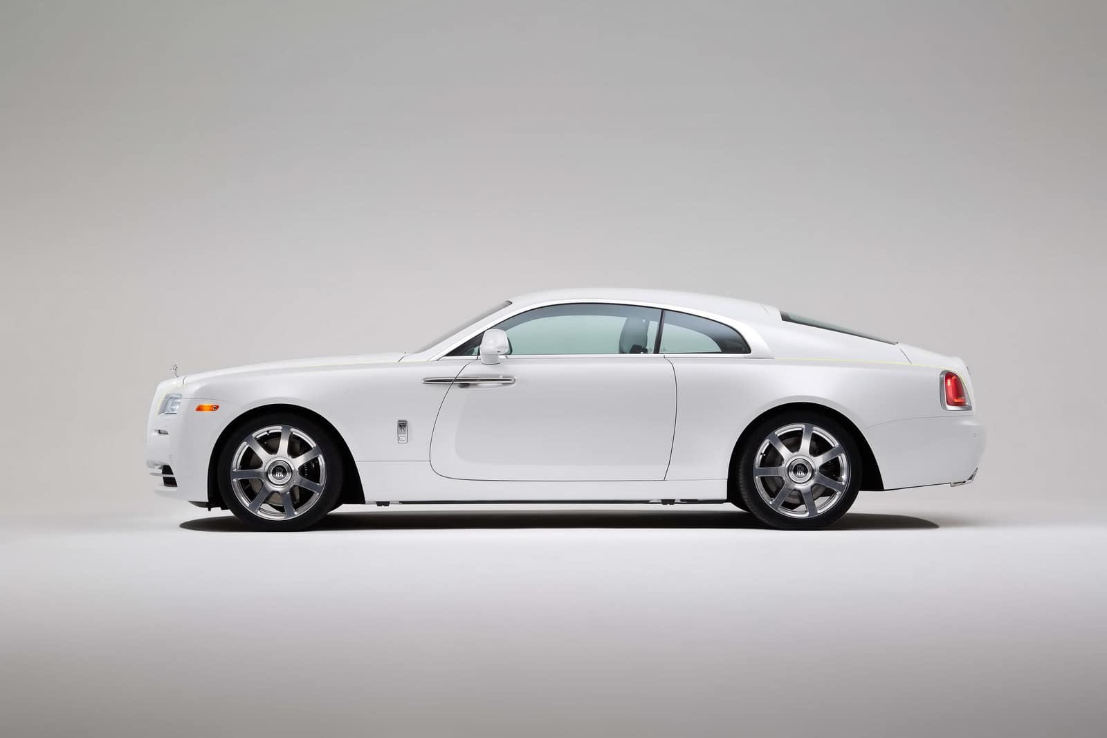 Rolls-Royce Wraith – Inspired by Fashion 6