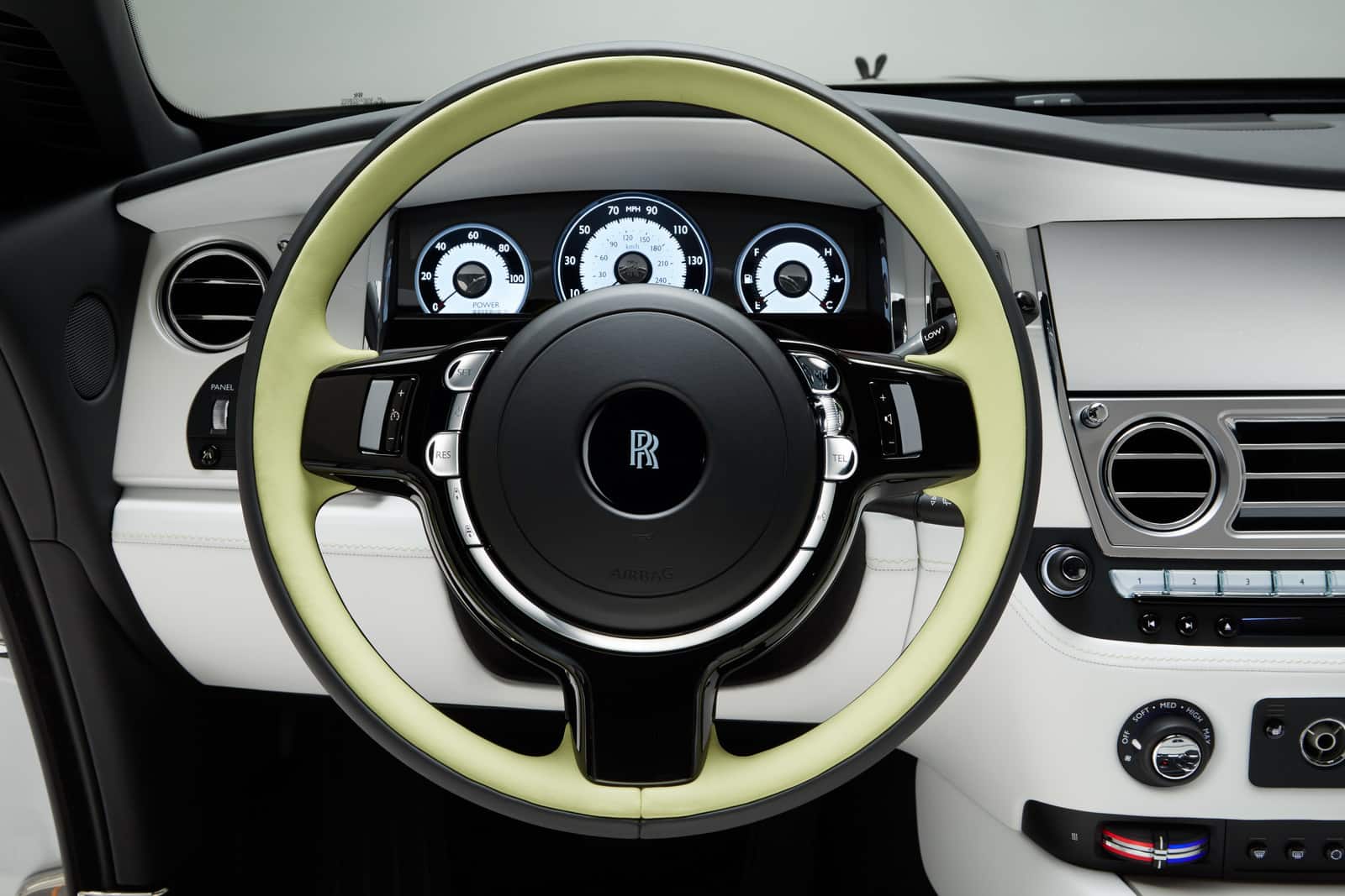 Rolls-Royce Wraith – Inspired by Fashion 9