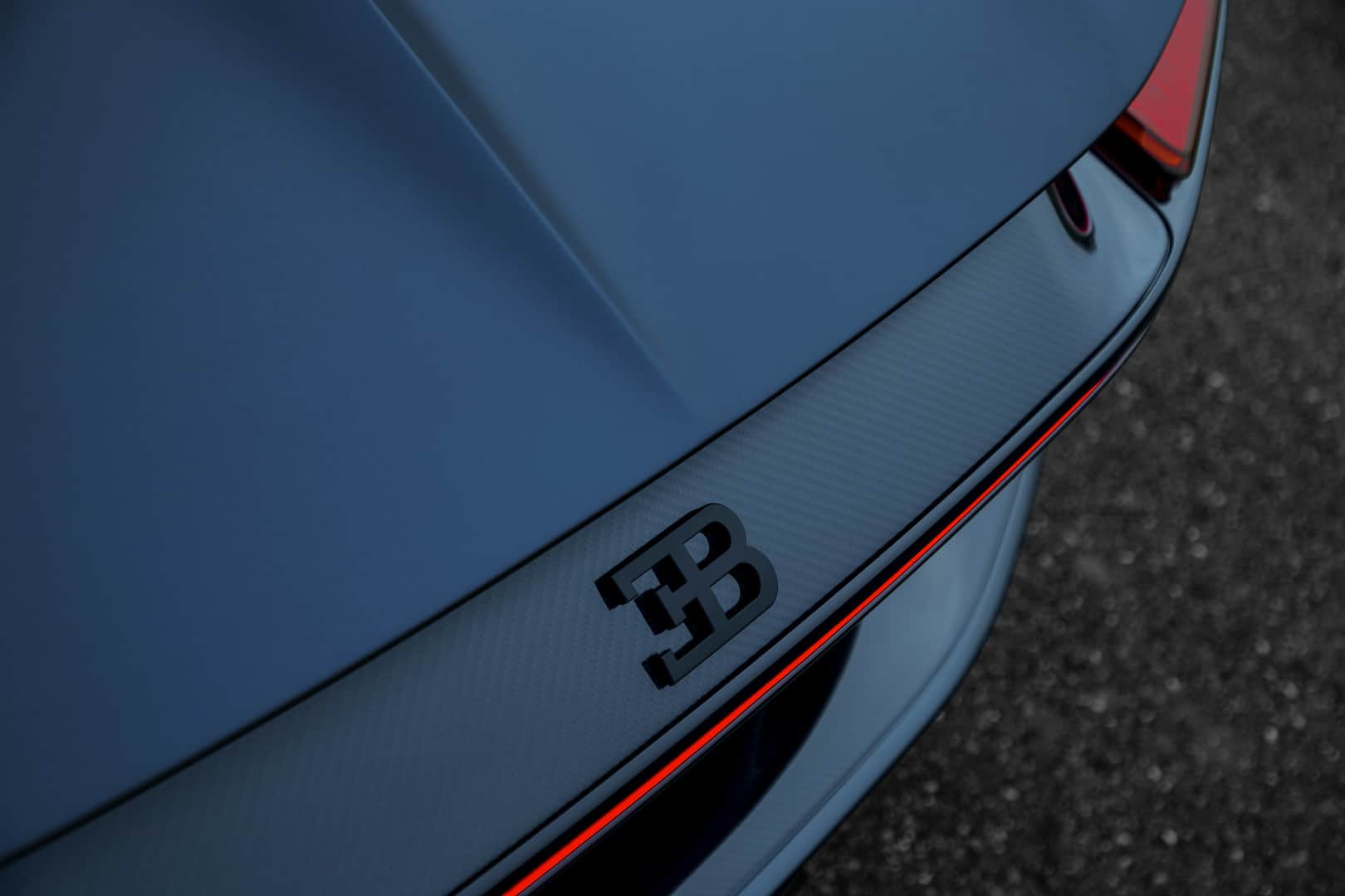 Bugatti-Chiron-Sport-“110-ans-Bugatti”-11
